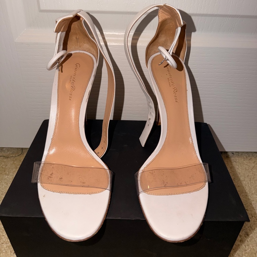 Gianvito Rossi Designer Heels | Authentic Italian Luxury Pumps | Size 39